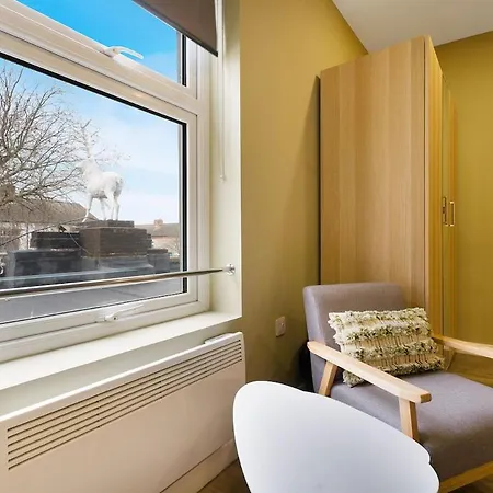 1 Bedroom On Linthorpe Road, With Free Wifi, Free Private Parking, Smart Tv And Self Catering Kitchen Apartment *