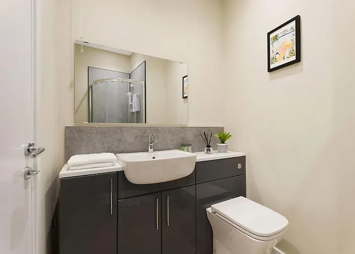 1-bedroom On Linthorpe Road, With Free Wifi, Free Private Parking, Smart Tv & Self-catering Kitchen Appartement