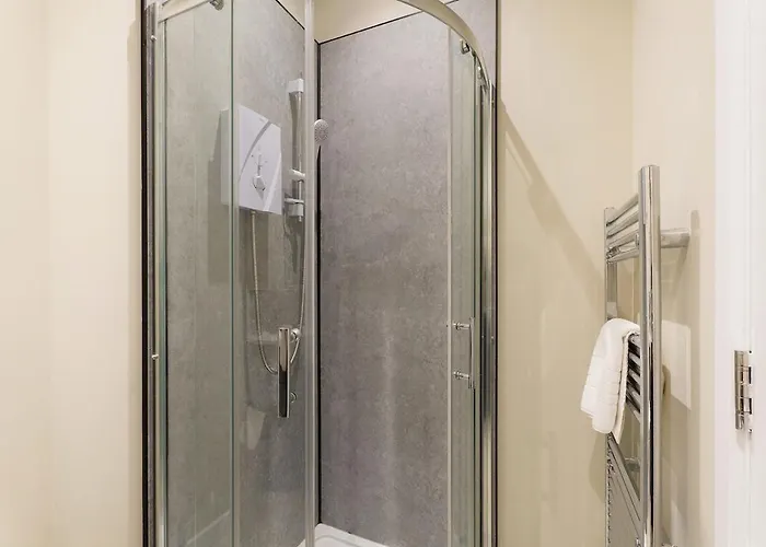 1-bedroom On Linthorpe Road, With Free Wifi, Free Private Parking, Smart Tv & Self-catering Kitchen *